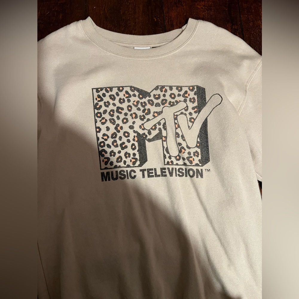 MTV pull over cheetah print - Picture 1 of 3